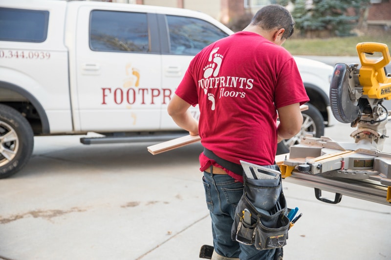Footprints Floors - Install Team helps you open a franchise smoothly. 
